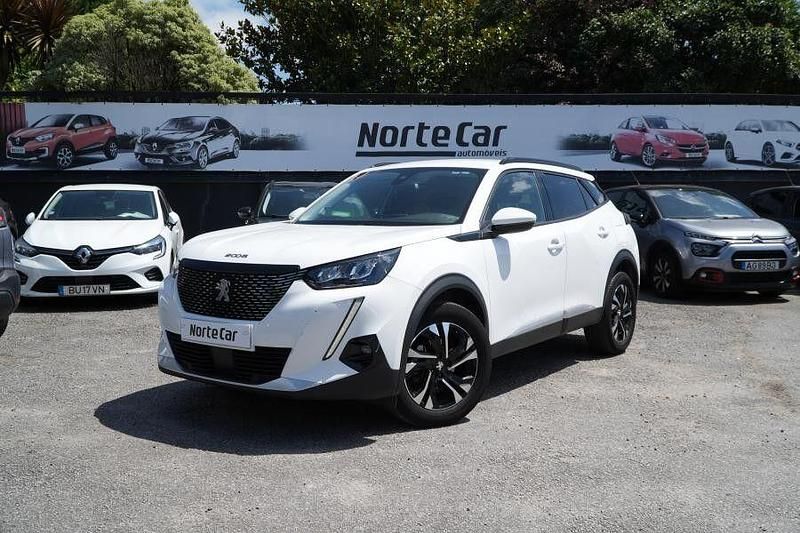 Branco Usado 2021 Peugeot 2008 Allure SUV | € 17.750 (Preço justo) - Imagem 1/4