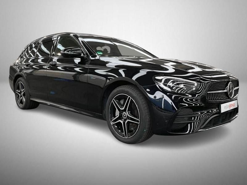 Preto Usado 2021 Mercedes E300 AMG line Carrinha | € 36.990 (Preço justo) - Imagem 1/4