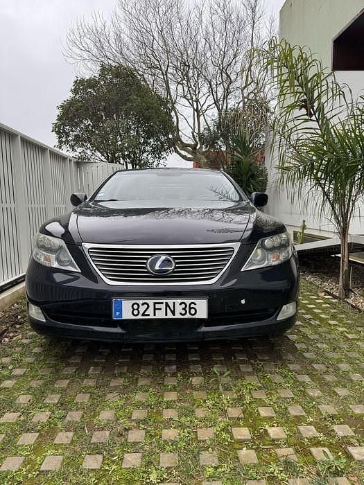 Usado 2008 Lexus LS600h Sedan | € 12.500 - Imagem 1/4