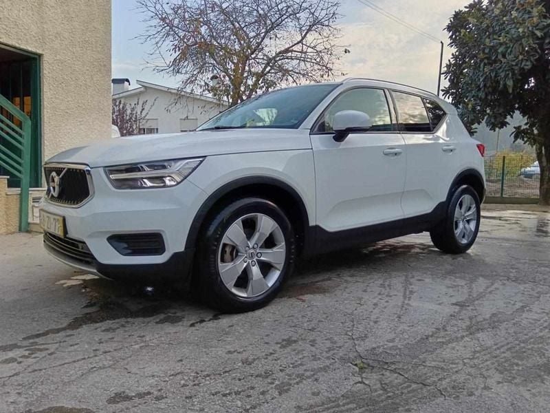 Usado Volvo XC40 150 HP (110 kW) 2019 Branco SUV