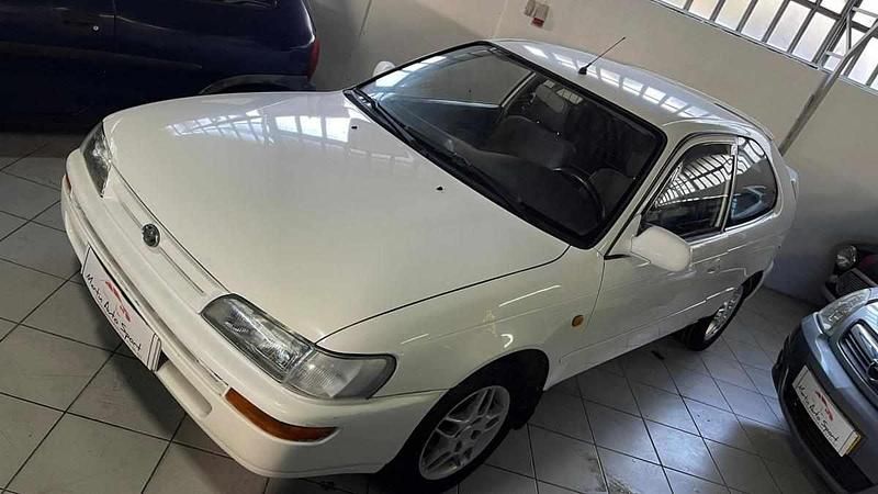 Usado Toyota Corolla 67 HP (49 kW) 1993 Branco Carrinha
