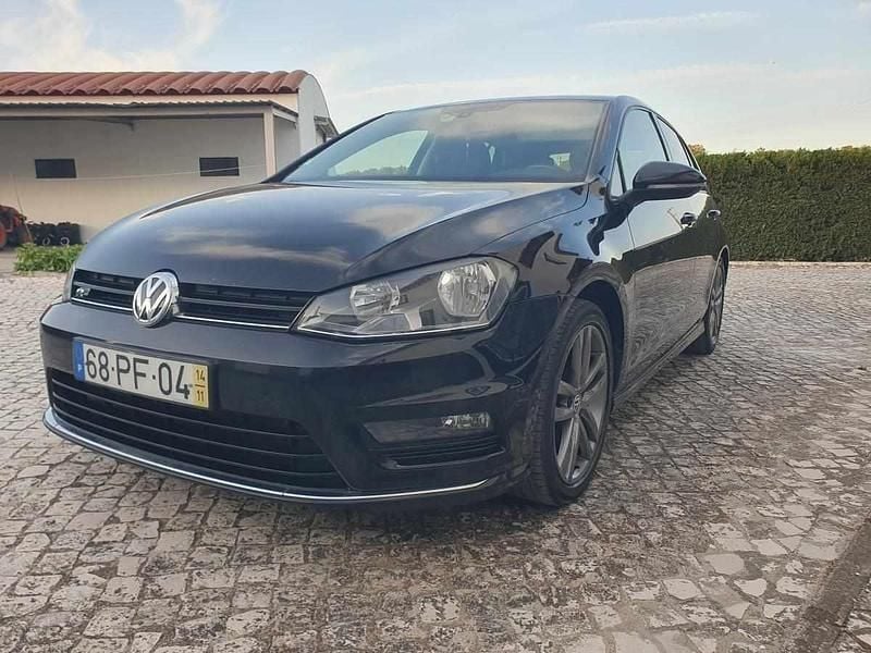 Preto Usado 2014 VW Golf VII Citadino | € 12.900 (Preço justo) - Imagem 1/4