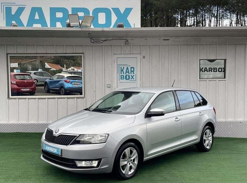 Usado Skoda Rapid Ambition 90 HP (66 kW) 2017 Cinzento Citadino