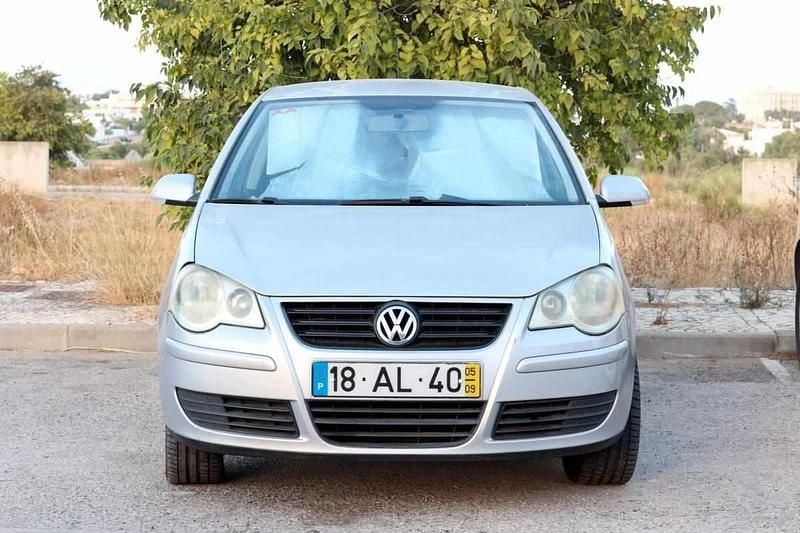 Cinzento Usado 2005 VW Polo Citadino | € 2.500 (Super Preço) - Imagem 1/4
