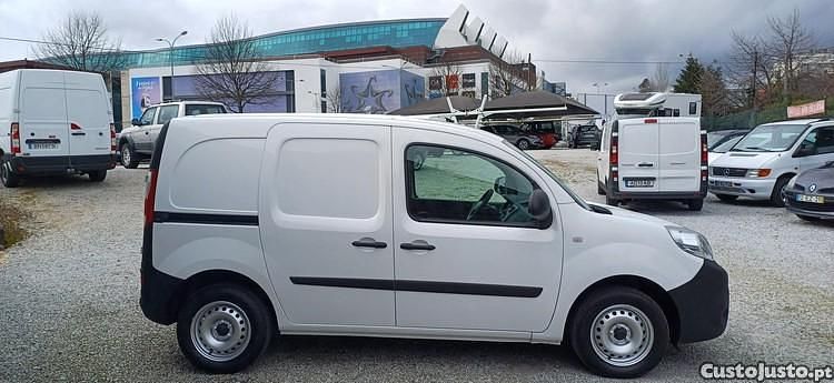 Branco Usado 2019 Renault Kangoo Monovolume | € 14.400 (Preço elevado) - Imagem 1/1