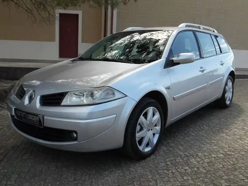 Cinzento Usado 2007 Renault Mégane II Carrinha | € 4.250 (Preço justo) - Imagem 1/4