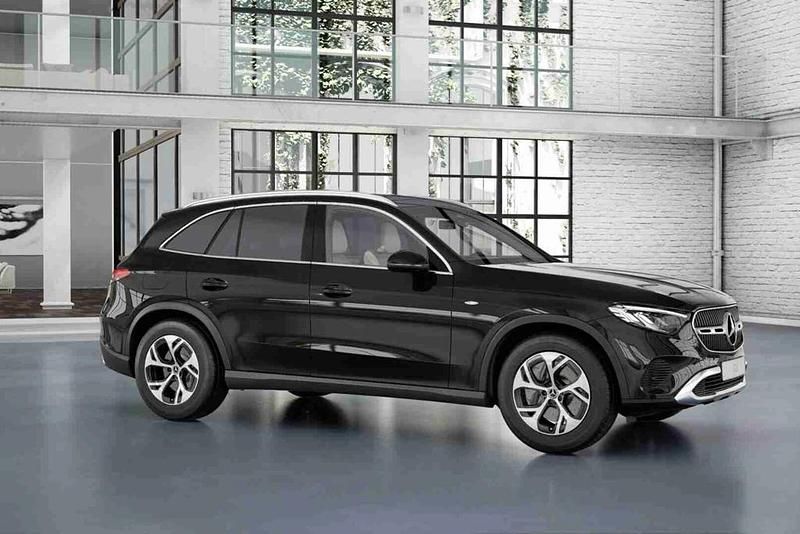 Preto Novo 2025 Mercedes GLC300e SUV | € 77.975 (Caro) - Imagem 1/4