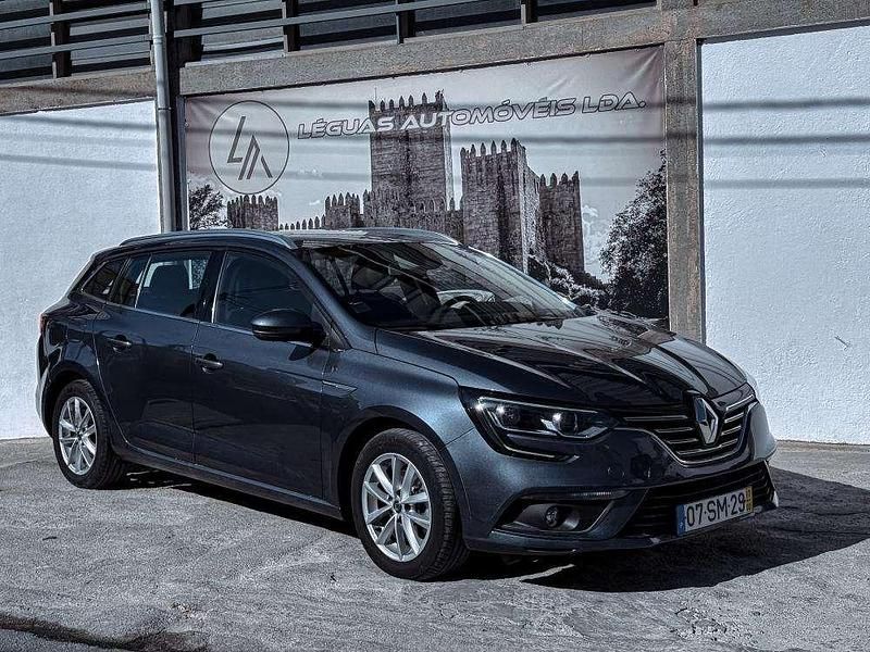 Azul Usado 2017 Renault Mégane IV | € 11.980 (Bom preço) - Imagem 1/4