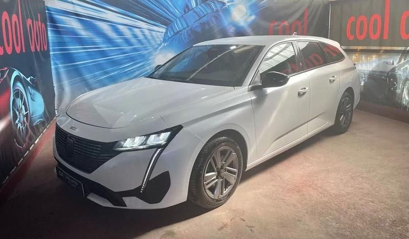 Branco Usado 2022 Peugeot 308 SW Allure Carrinha | € 24.750 - Imagem 1/1