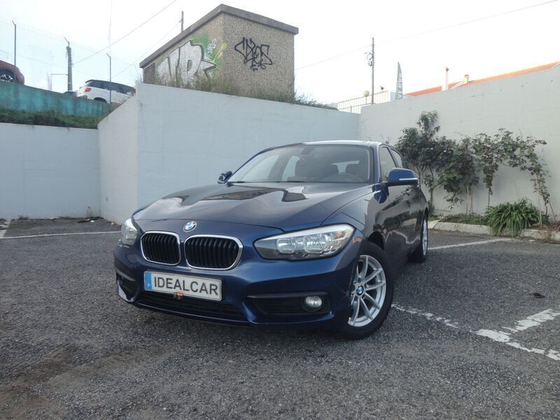 Azul Usado 2018 BMW 116 Advantage Citadino | € 18.900 (Preço justo) - Imagem 1/4