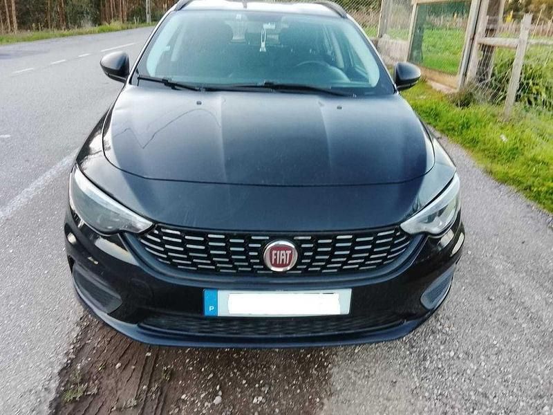 Usado 2018 Fiat Tipo Sedan | € 5.700 - Imagem 1/4