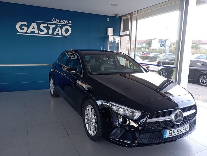 Preto Usado 2019 Mercedes A180 Advanced | € 21.900 - Imagem 1/4