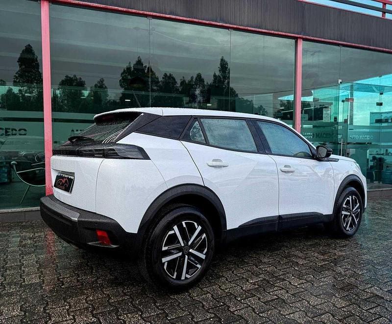 Usado Peugeot 2008 102 HP (75 kW) 2025 Branco SUV