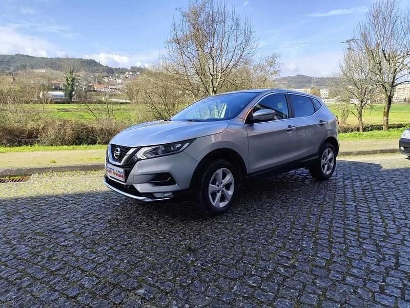 Usado Nissan Qashqai N-Connecta 115 HP (84 kW) 2018 Cinza SUV