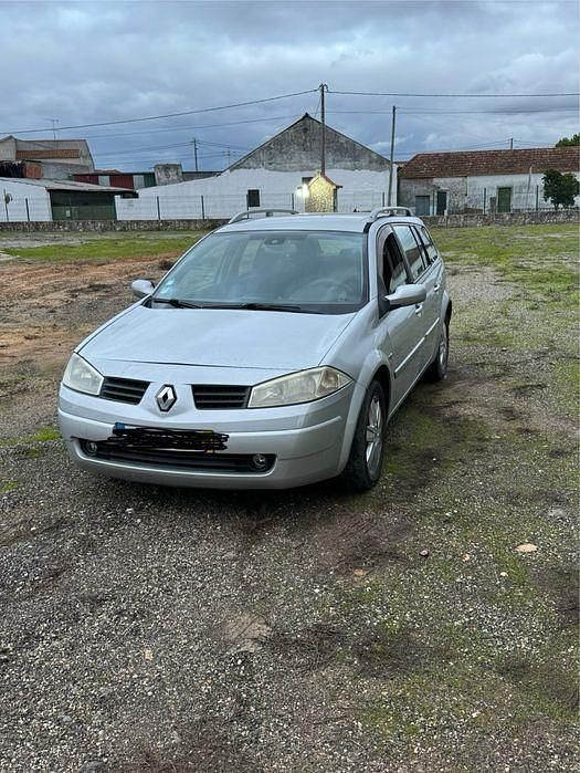 Usado 2005 Renault Mégane II Sedan | € 1.100 (Bom preço) - Imagem 1/4