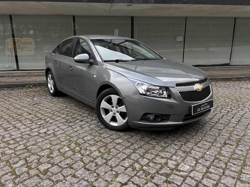 Usado Chevrolet Cruze 163 HP (119 kW) 2011 Cinzento