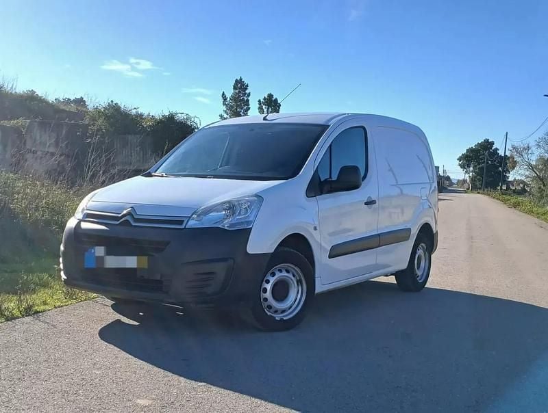 Branco Usado 2017 Citroën Berlingo Monovolume | € 9.500 (Bom preço) - Imagem 1/2