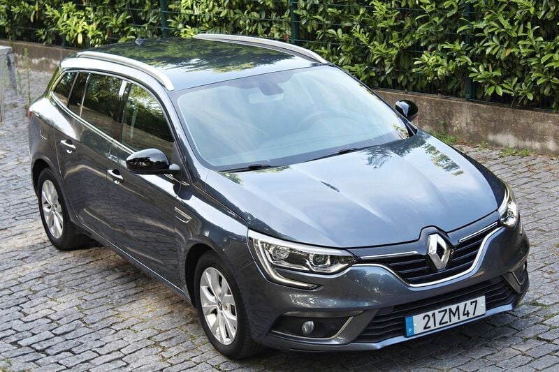 Cinza Usado 2019 Renault Mégane GrandTour LIMITED Carrinha | € 14.990 (Preço justo) - Imagem 1/4