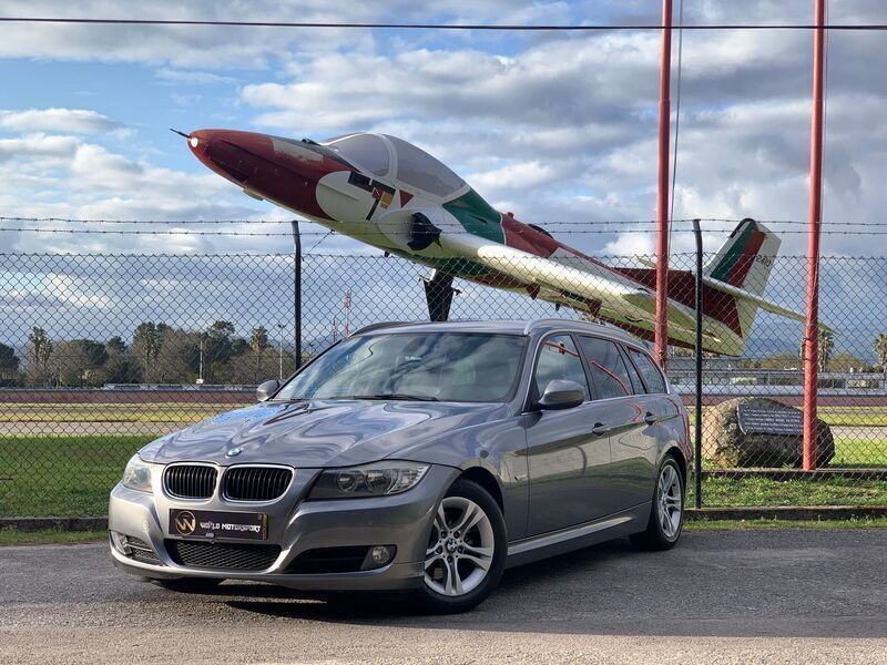 Cinza Usado 2011 BMW 320 Carrinha | € 10.990 (Preço justo) - Imagem 1/4