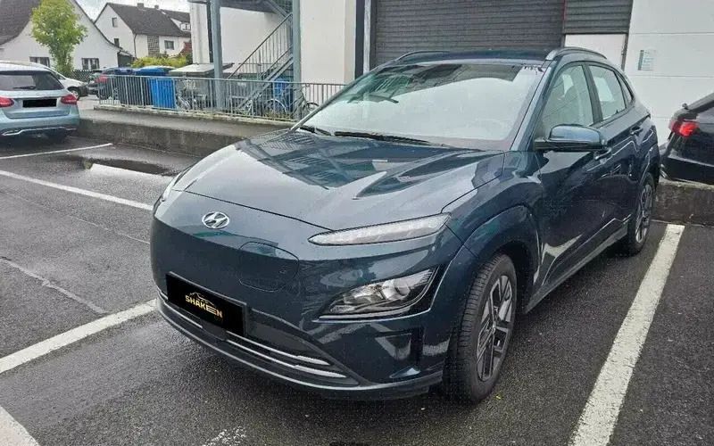 Azul Usado 2022 Hyundai Kauai Premium SUV | € 22.990 (Bom preço) - Imagem 1/4