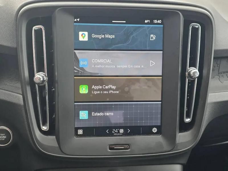 Usado Volvo XC40 163 HP (119 kW) 2024 Preto SUV