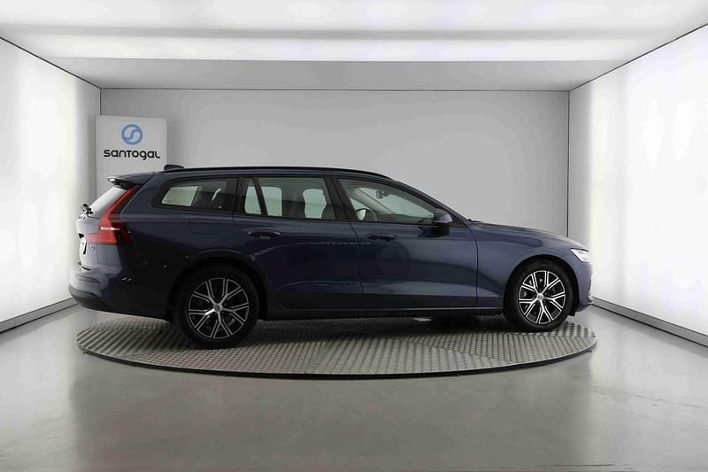 Usado Volvo V60 197 HP (144 kW) 2024 Azul Carrinha