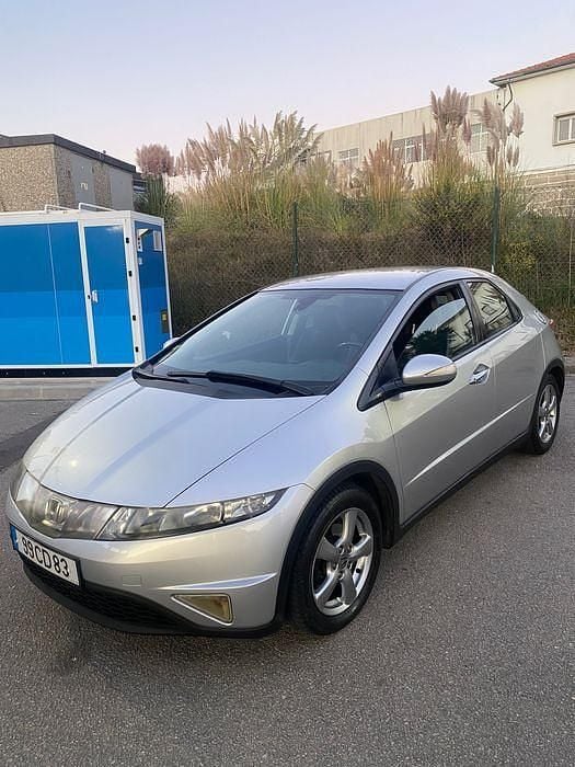 Usado 2006 Honda Civic Sedan | € 6.250 (Bom preço) - Imagem 1/4