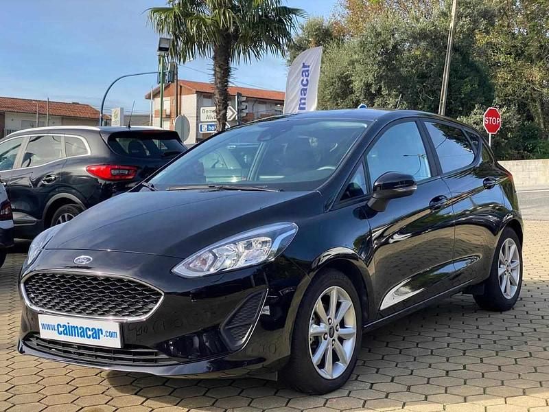 Usado Ford Fiesta 75 HP (55 kW) 2020 Preto Citadino