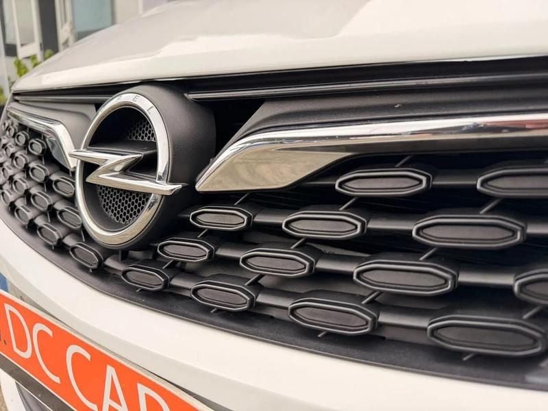Usado Opel Astra 122 HP (89 kW) 2020 Branco