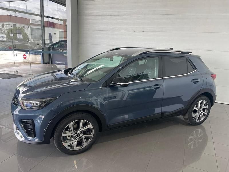 Usado Kia Stonic GT-Line 120 HP (88 kW) 2024 Azul SUV