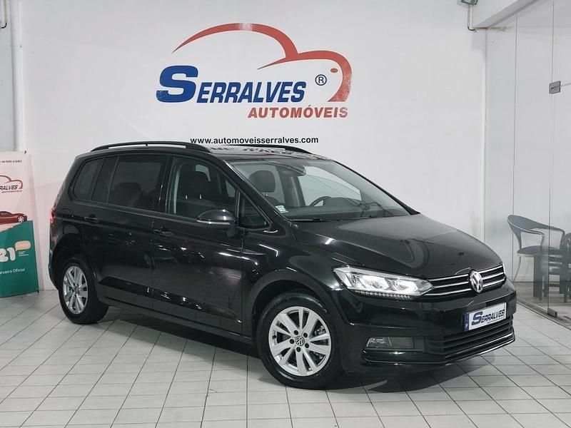 Preto Usado 2020 VW Touran Monovolume | € 21.500 (Preço justo) - Imagem 1/4
