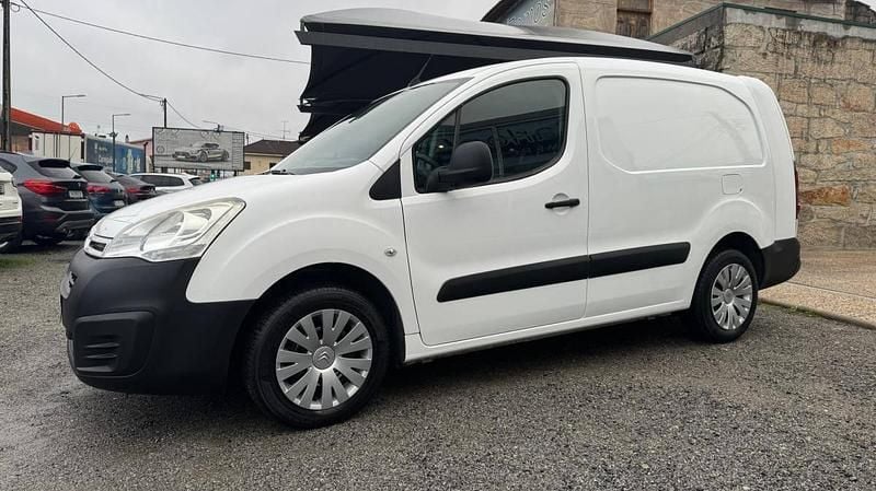 Branco Usado 2017 Citroën Berlingo | € 10.990 (Preço justo) - Imagem 1/4