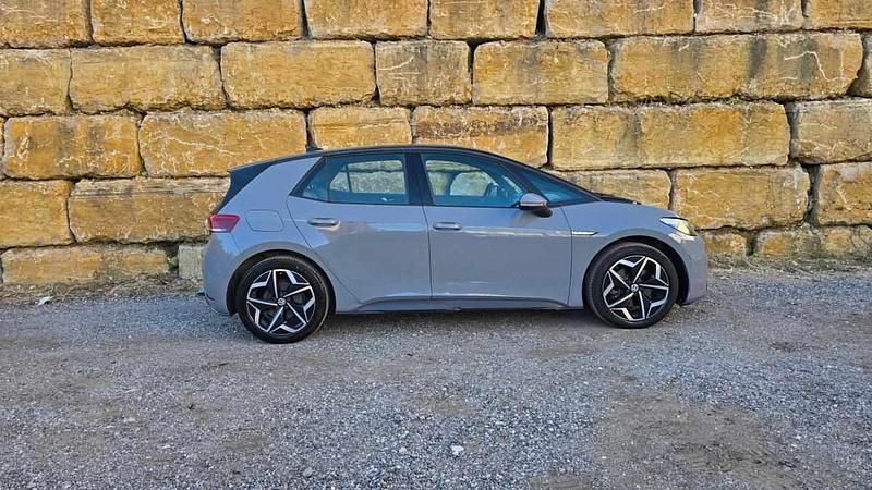 Usado VW ID.3 Pro Performance 150 kW (204 HP) 2022 Cinza Citadino