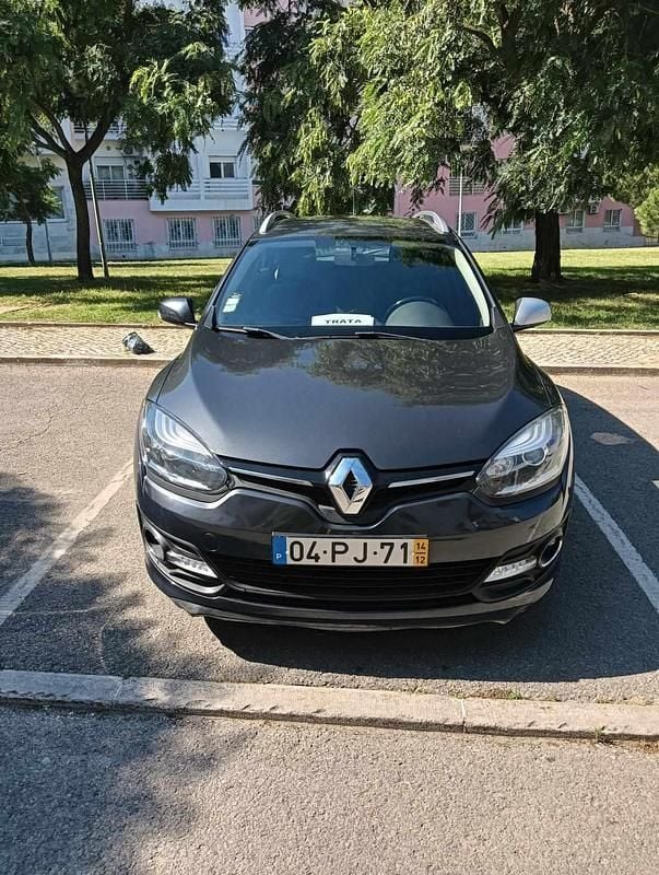 Cinzento Usado 2014 Renault Mégane GrandTour Carrinha | € 6.900 (Preço justo) - Imagem 1/4