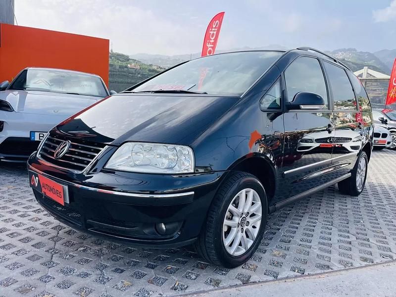 Usado VW Sharan Family 115 HP (84 kW) 2009 Preto Monovolume