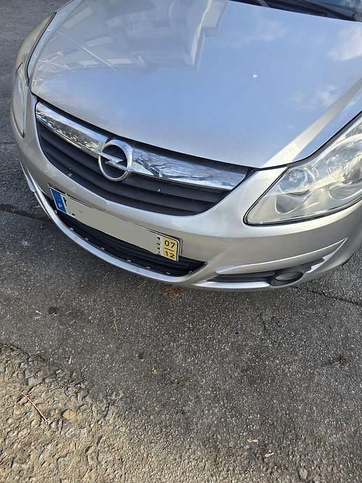 Usado Opel Corsa Enjoy 80 HP (58 kW) 2007 Sedan