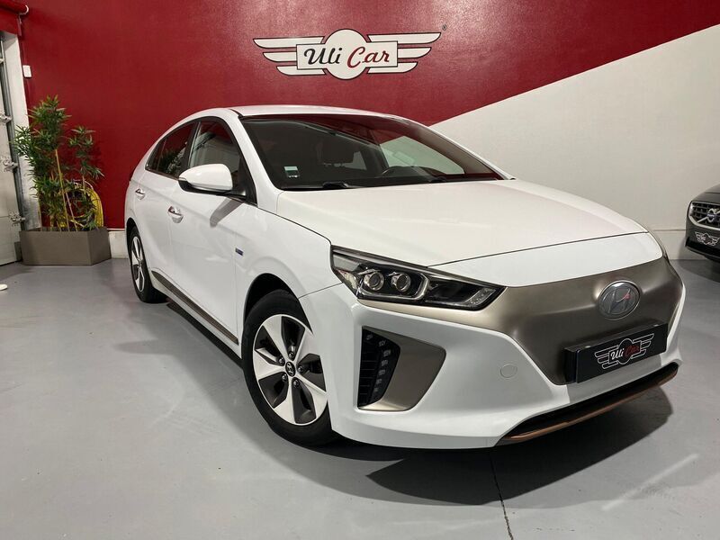 Branco Usado 2019 Hyundai Ioniq Sedan | € 18.084 (Preço justo) - Imagem 1/4