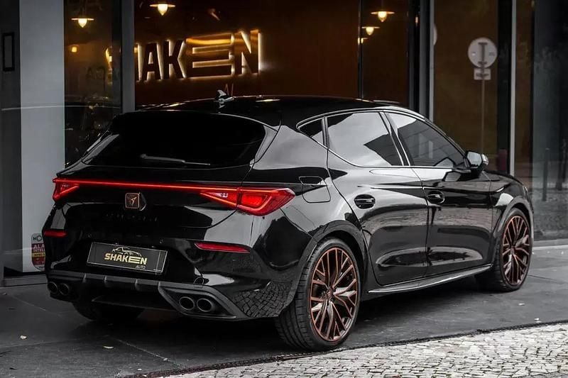 Usado Cupra Leon VZ 300 HP (220 kW) 2024 Preto Citadino