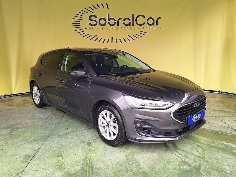 Usado Ford Focus 125 HP (91 kW) 2022 Cinzento
