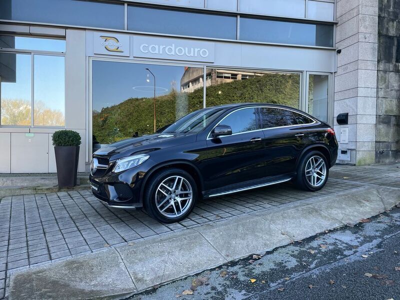 Preto preto Usado 2016 Mercedes GLE350 Coupé | € 52.900 - Imagem 1/1