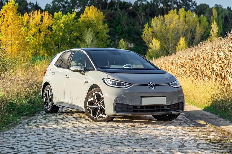 Cinza Usado 2020 VW ID.3 Pro Citadino | € 21.850 (Bom preço) - Imagem 1/4