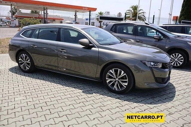 Usado Peugeot 508 SW 130 HP (95 kW) 2019 Verde Carrinha