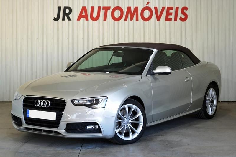 Usado Audi A5 190 HP (139 kW) 2015 Cinzento Coupé