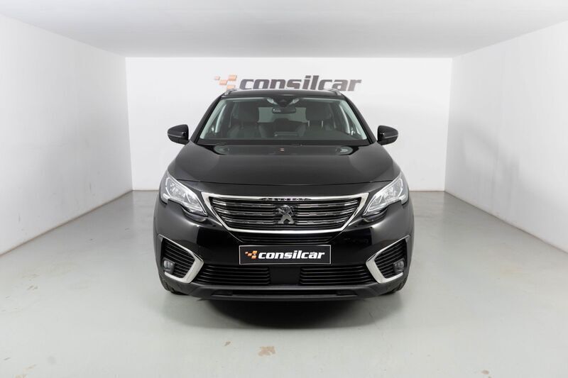 Preto Usado 2019 Peugeot 5008 Active Monovolume | € 19.980 (Preço elevado) - Imagem 1/4