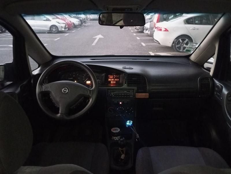 Usado 2000 Opel Zafira Monovolume | € 1.250 - Imagem 1/4