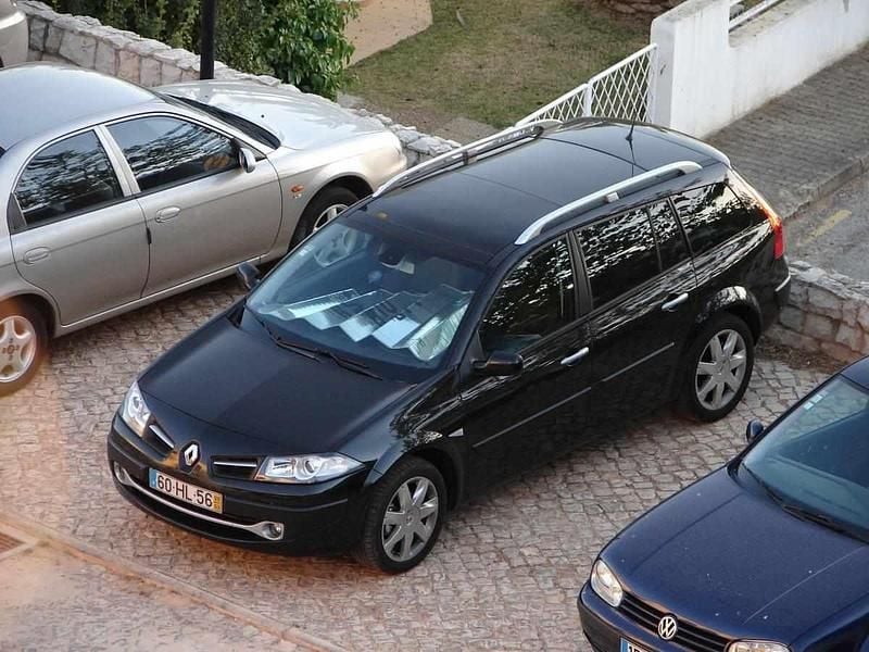 Preto Usado 2009 Renault Mégane GrandTour Carrinha | € 4.500 (Bom preço) - Imagem 1/4