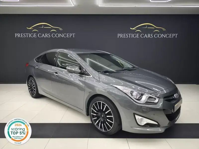 Cinzento Usado 2012 Hyundai i40 Premium Carrinha | € 17.450 - Imagem 1/4