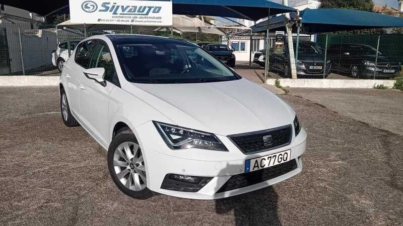 Usado Seat Leon Style 115 HP (84 kW) 2020 Branco