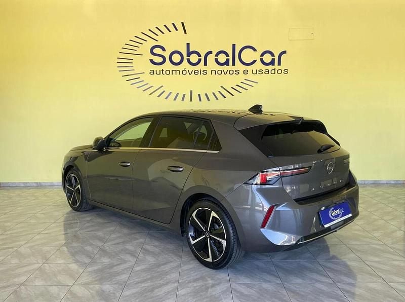 Cinza Usado 2023 Opel Astra Elegance | € 24.500 (Preço elevado) - Imagem 1/3