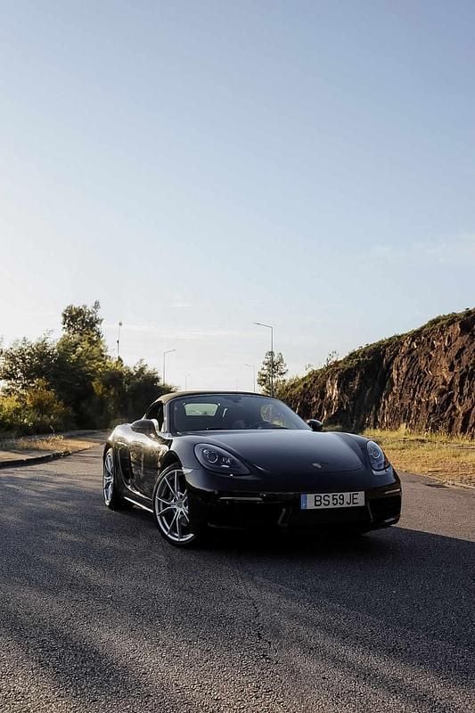 Preto Usado 2017 Porsche 718 Cabrios | € 60.000 - Imagem 1/4